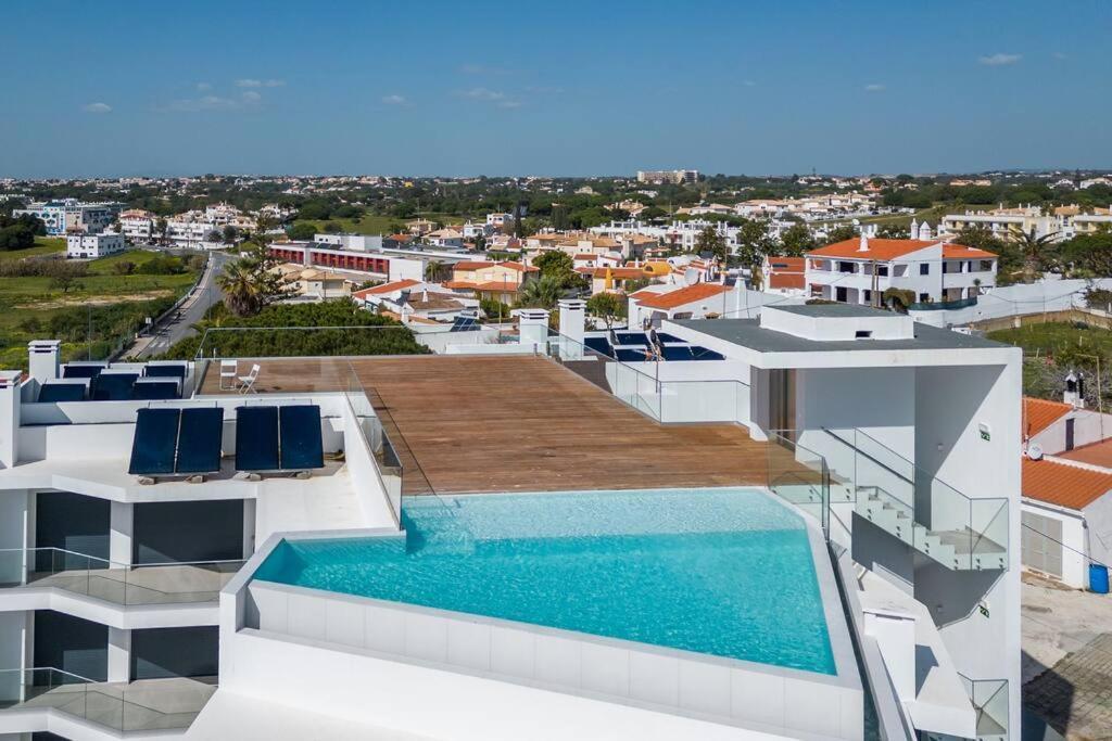 Perfect Place To Escape To With Rooftop Infinity Pool Apartment Olhos de Agua  Luaran gambar